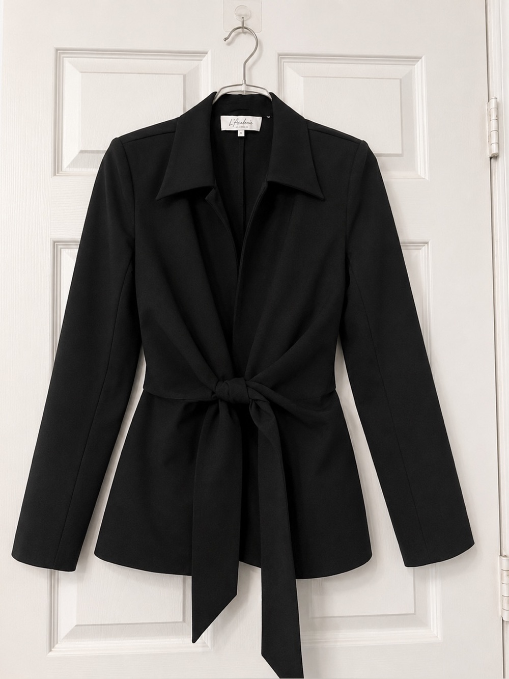 L'Academie Black Tie-Front Blazer